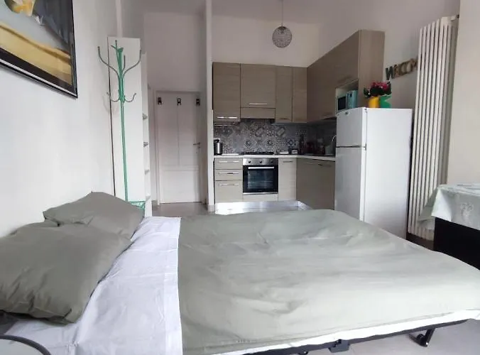 Camonia * בולוניה